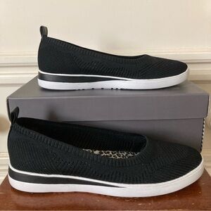 NIB Womens Aubrey Lynn AL-Amelina Knit Slip On Flats 8.5